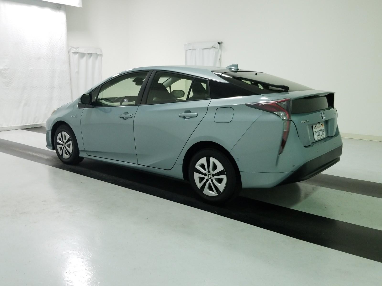 2017 Toyota PRIUS TWO