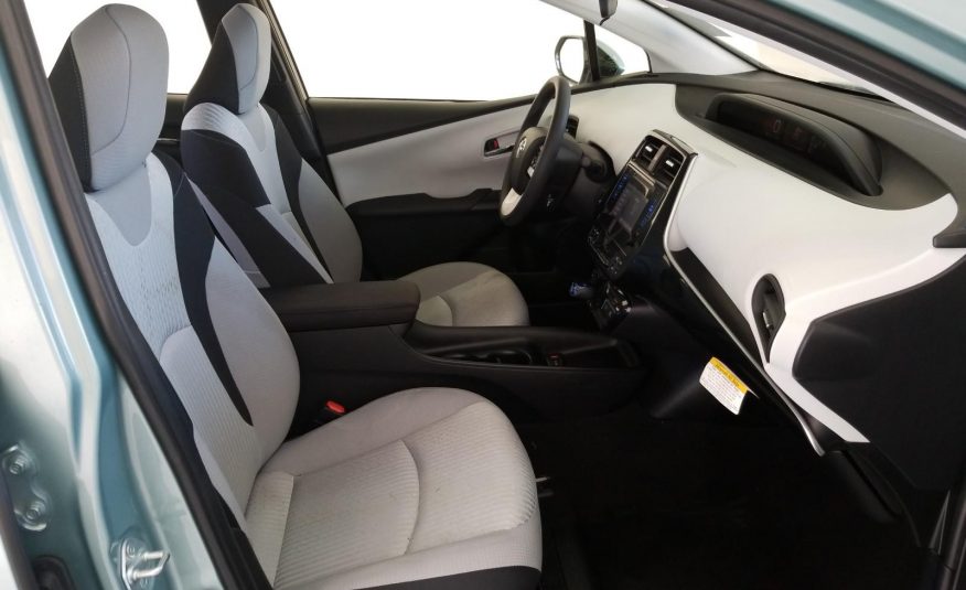 2017 Toyota PRIUS TWO