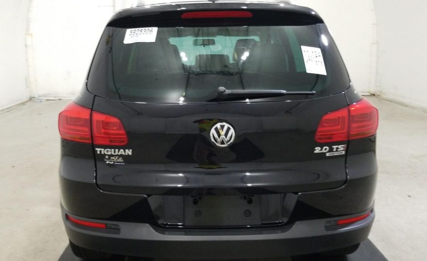 2013 Volkswagen TIGUAN 4X4 SE