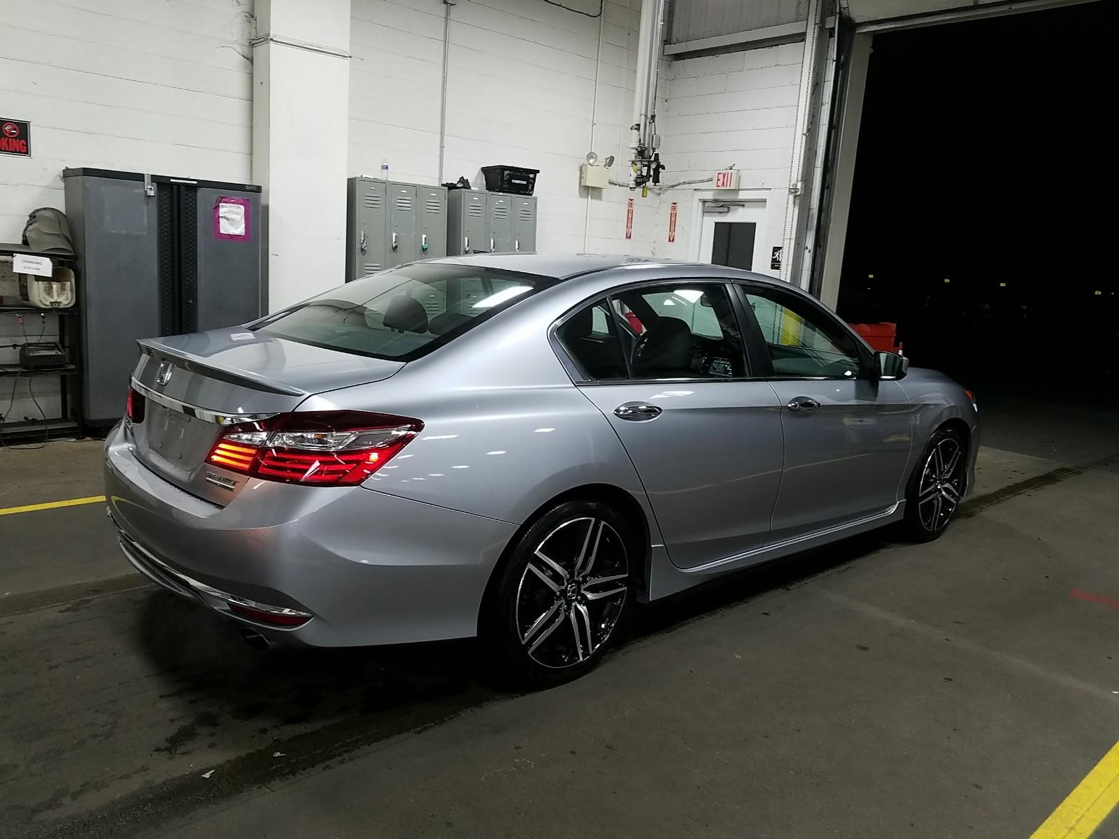2017 Honda ACCORD 4C SPORT SE