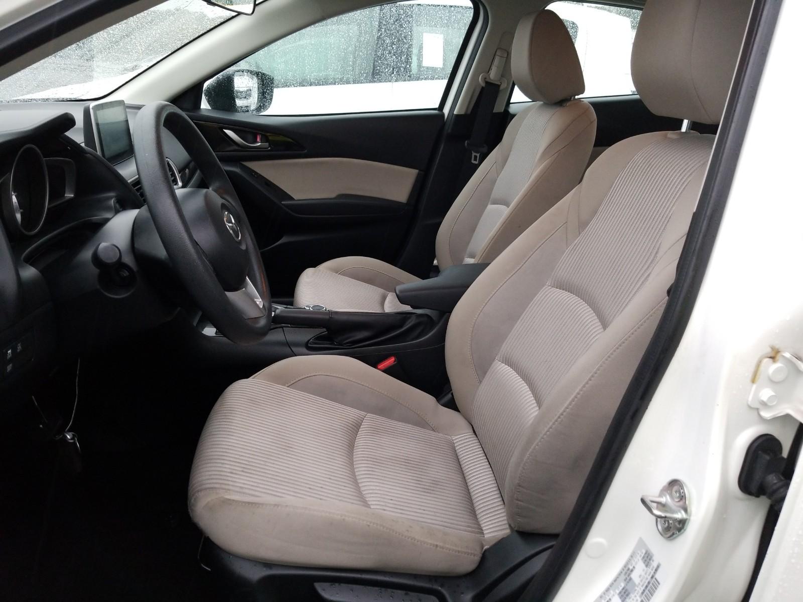2016 Mazda MAZDA3 I SPORT