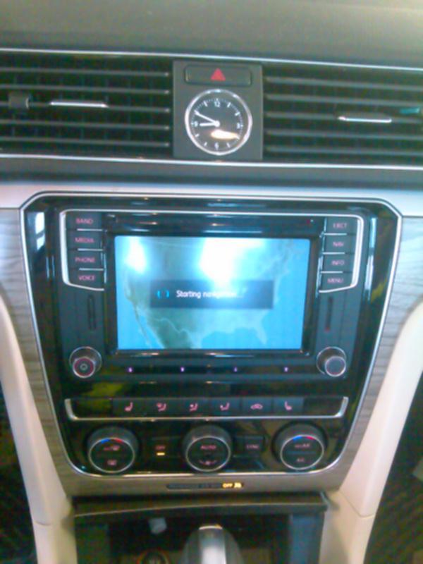 2017 Volkswagen PASSAT 4C SE TECH