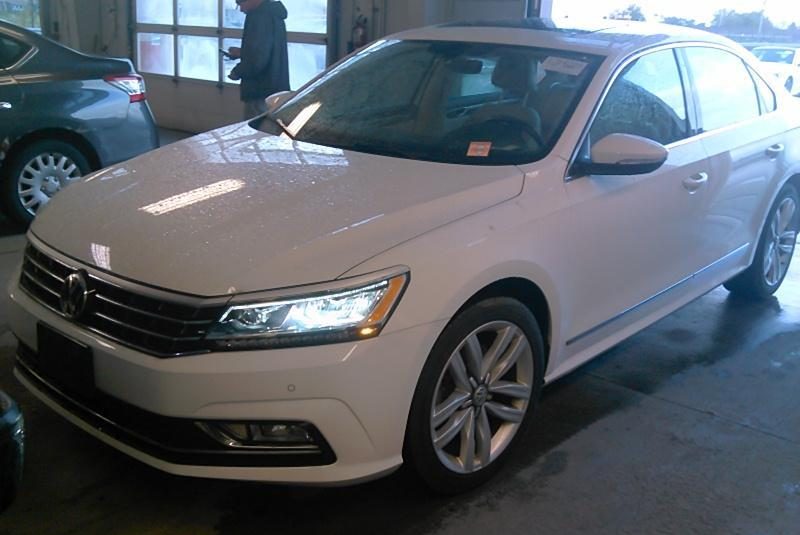 2017 Volkswagen PASSAT 4C SE TECH