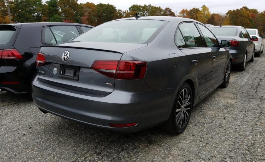 2016 Volkswagen JETTA 1.8T SPORT