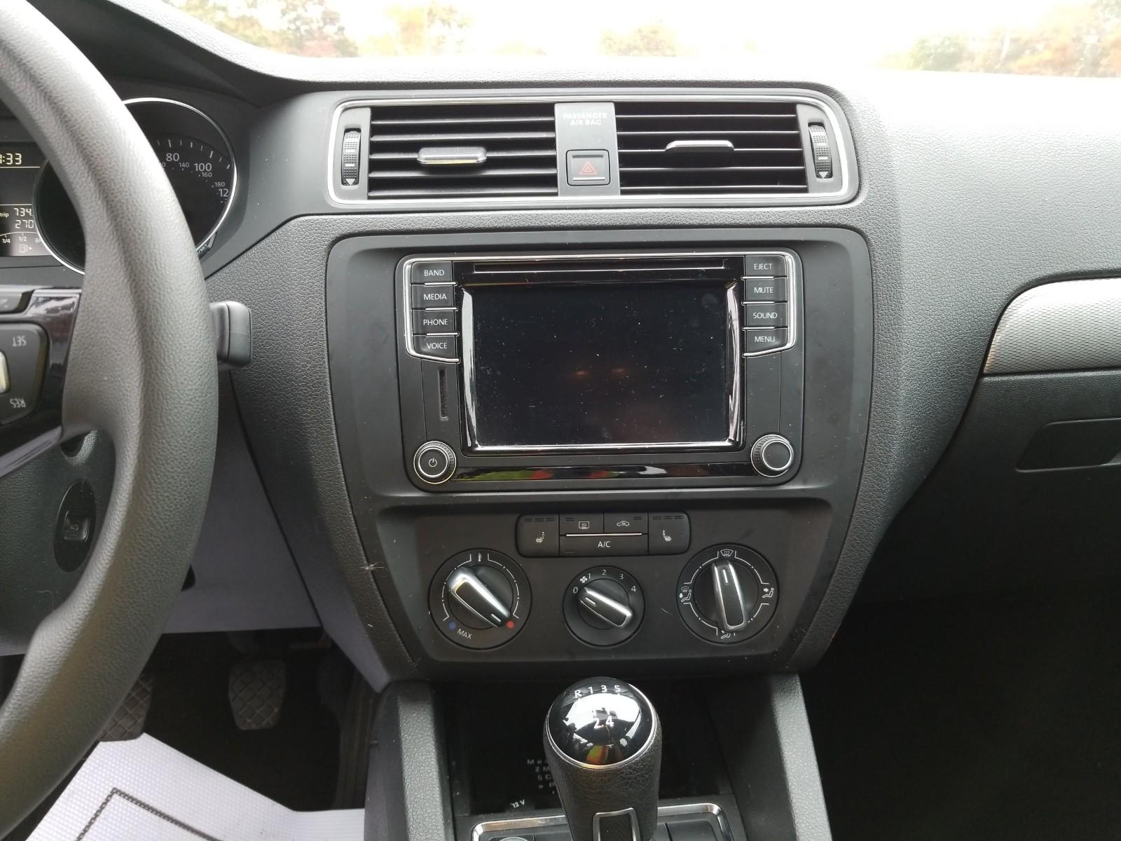 2016 Volkswagen JETTA 1.4T SE