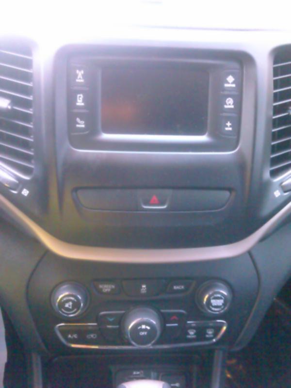 2017 Jeep CHEROKEE FWD 4C LATITUDE