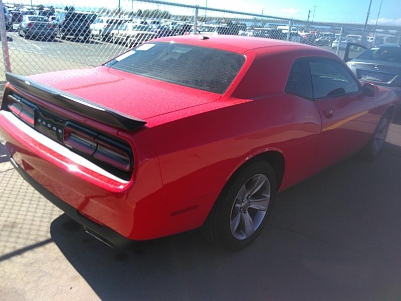 2016 Dodge CHALLENGER V6 SXT