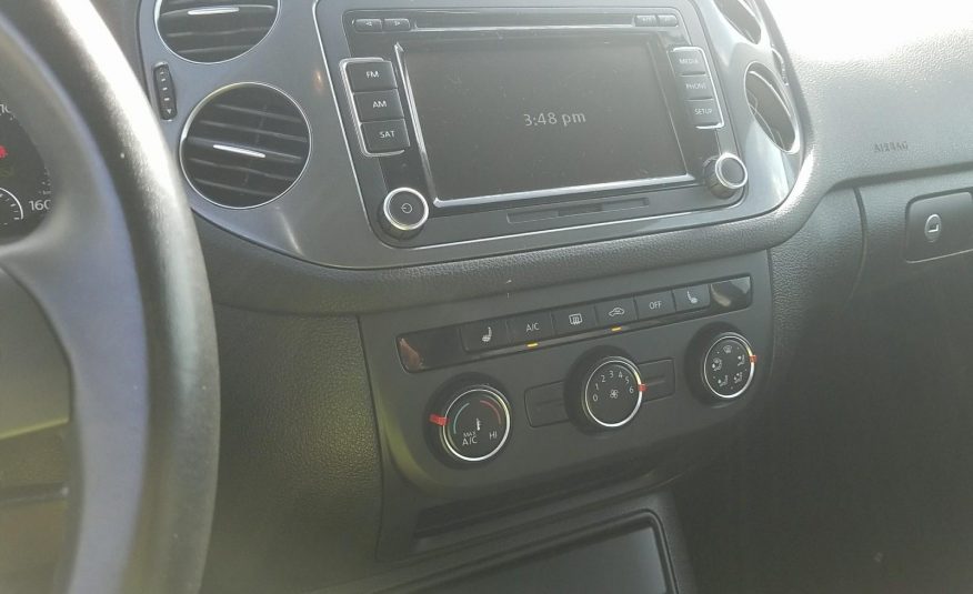 2015 Volkswagen TIGUAN AWD SE