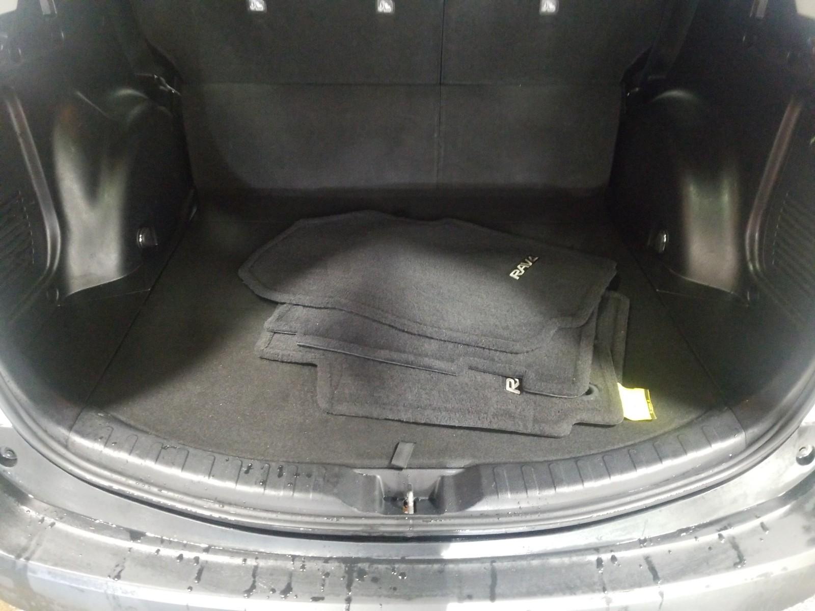 2015 Toyota RAV4 FWD XLE