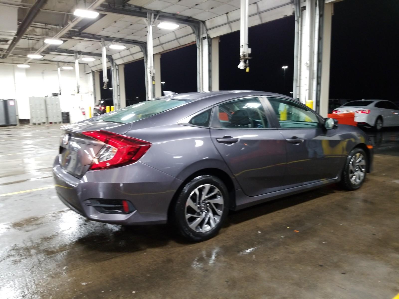 2017 Honda CIVIC EX