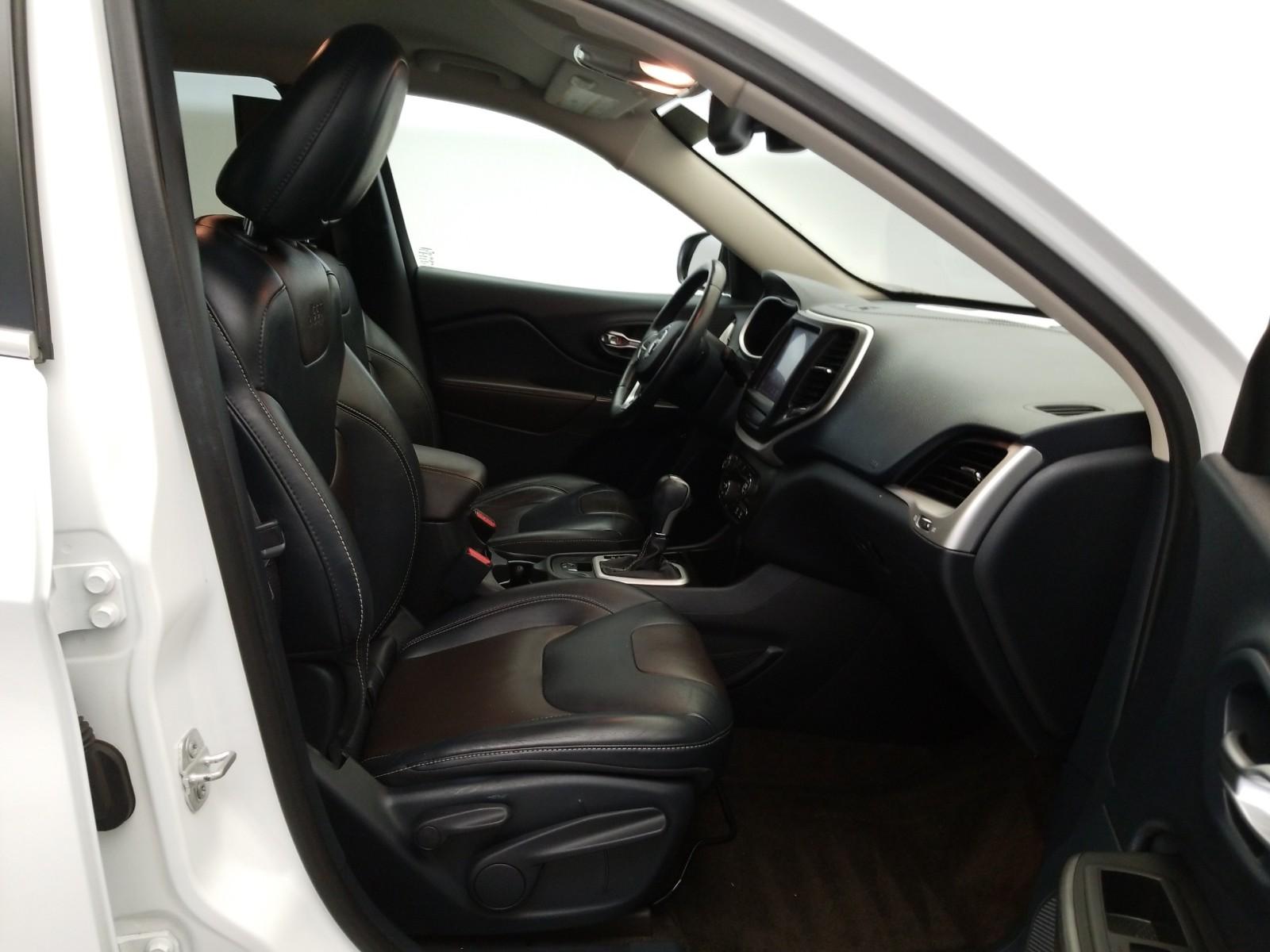 2016 Jeep CHEROKEE FWD 4C LIMITED