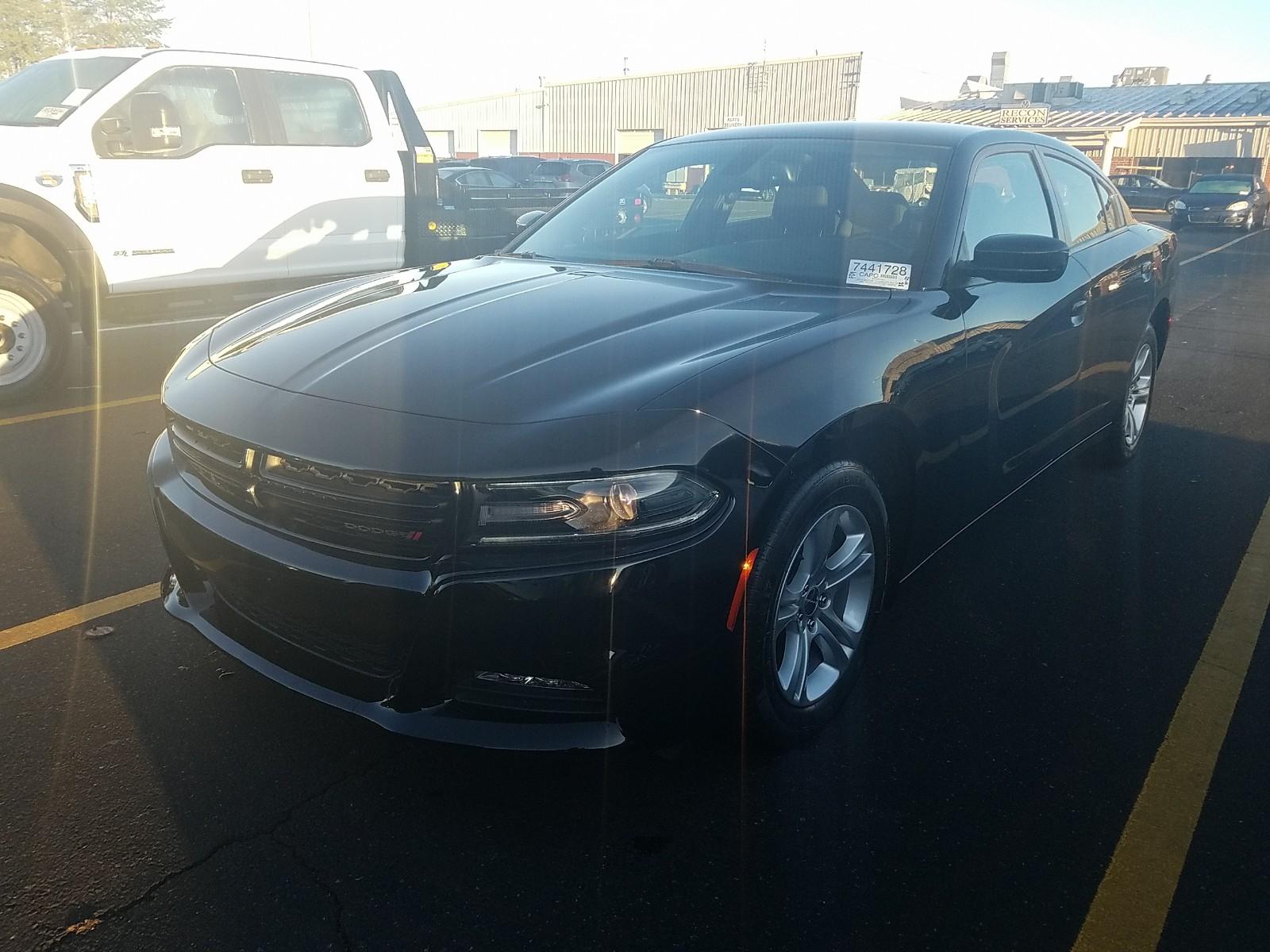 2016 Dodge CHARGER 4X2 V6 SXT