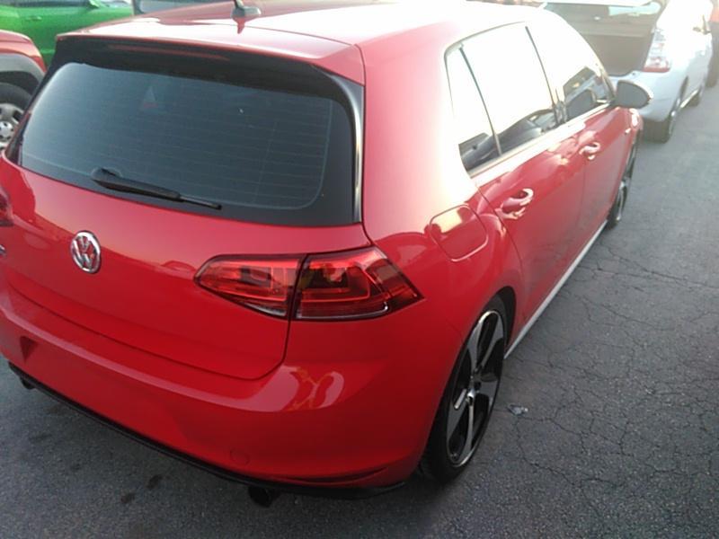 2017 Volkswagen GOLF GTI SE