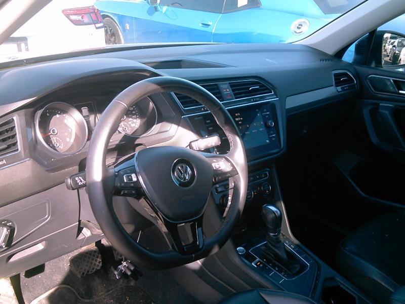 2018 Volkswagen TIGUAN FWD SEL