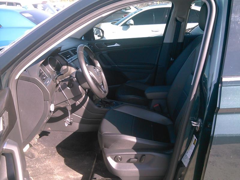 2018 Volkswagen TIGUAN FWD SEL