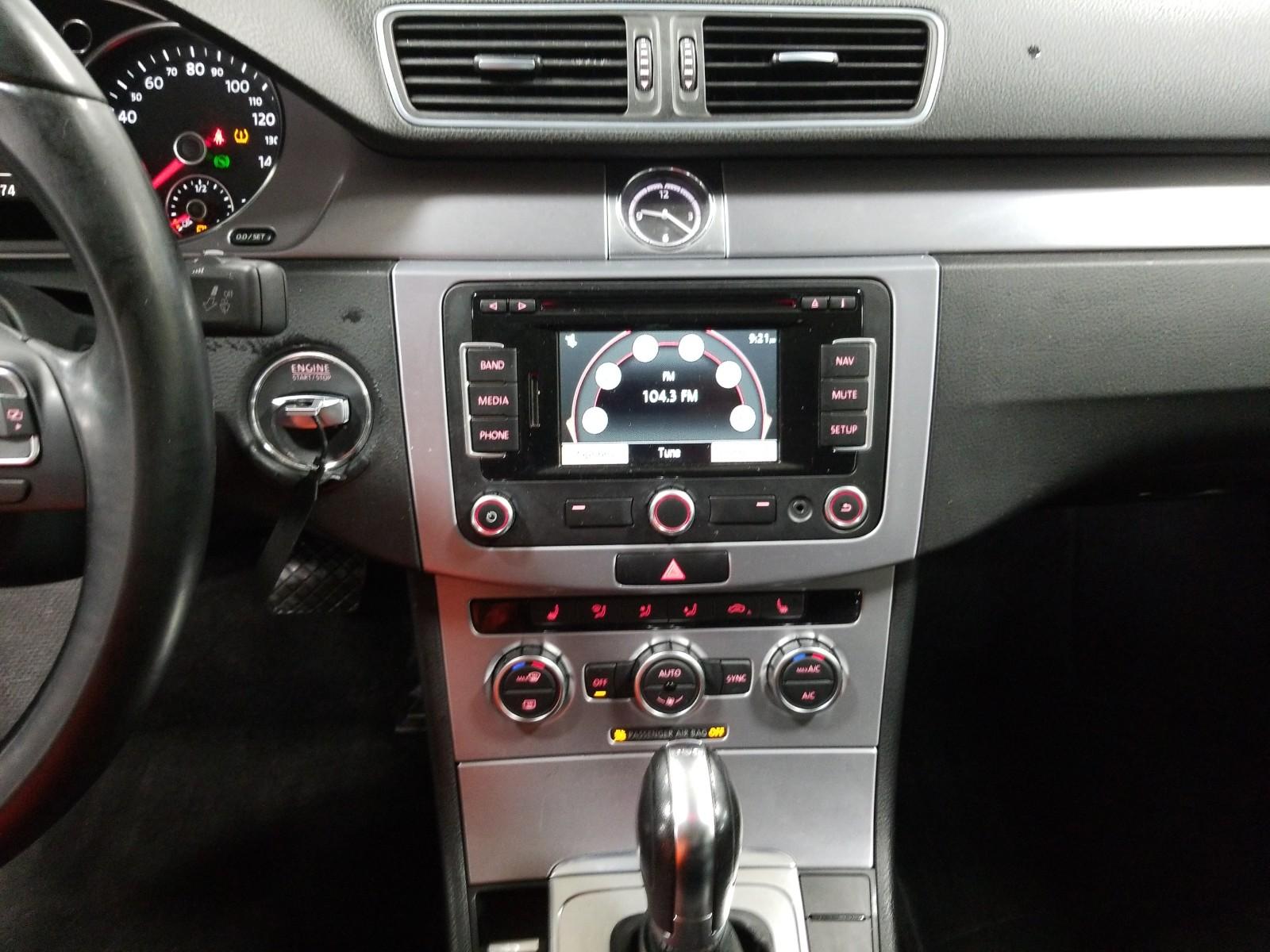 2013 Volkswagen CC FWD 4C LUX