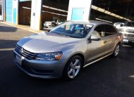 2012 Volkswagen PASSAT 5C SE