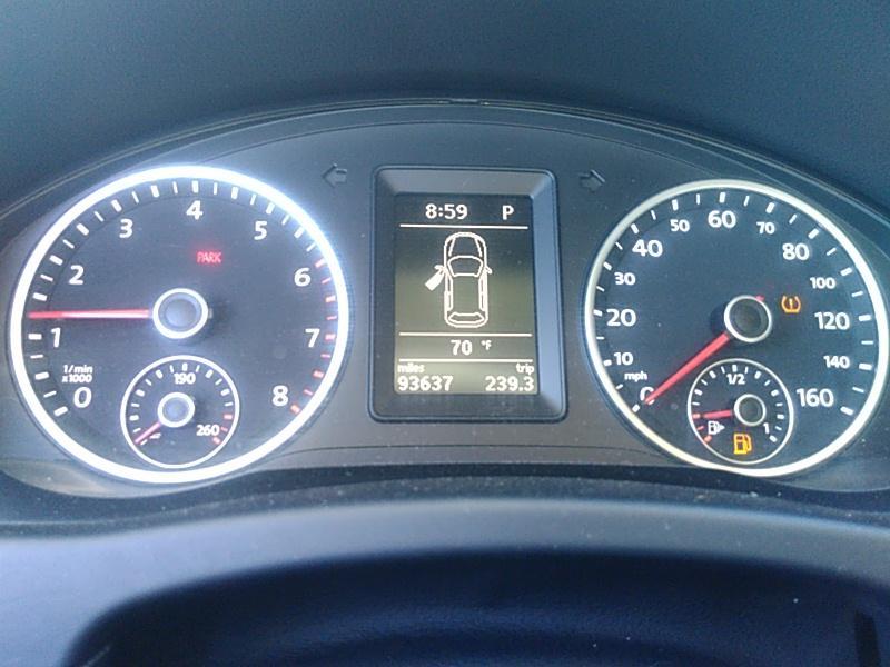 2012 Volkswagen TIGUAN FWD SE