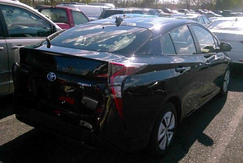 2016 Toyota PRIUS THREE