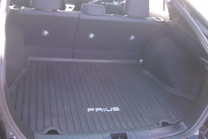 2016 Toyota PRIUS THREE