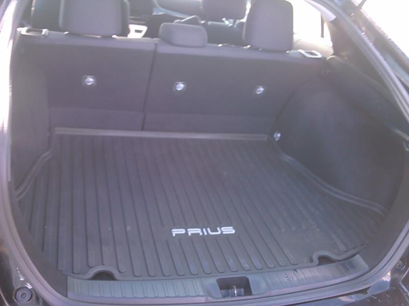 2016 Toyota PRIUS THREE