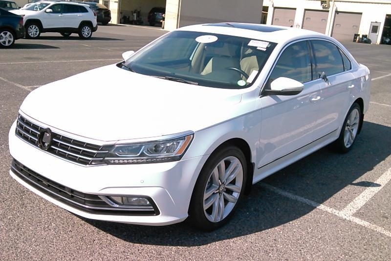 2017 Volkswagen PASSAT 4C SE TECH