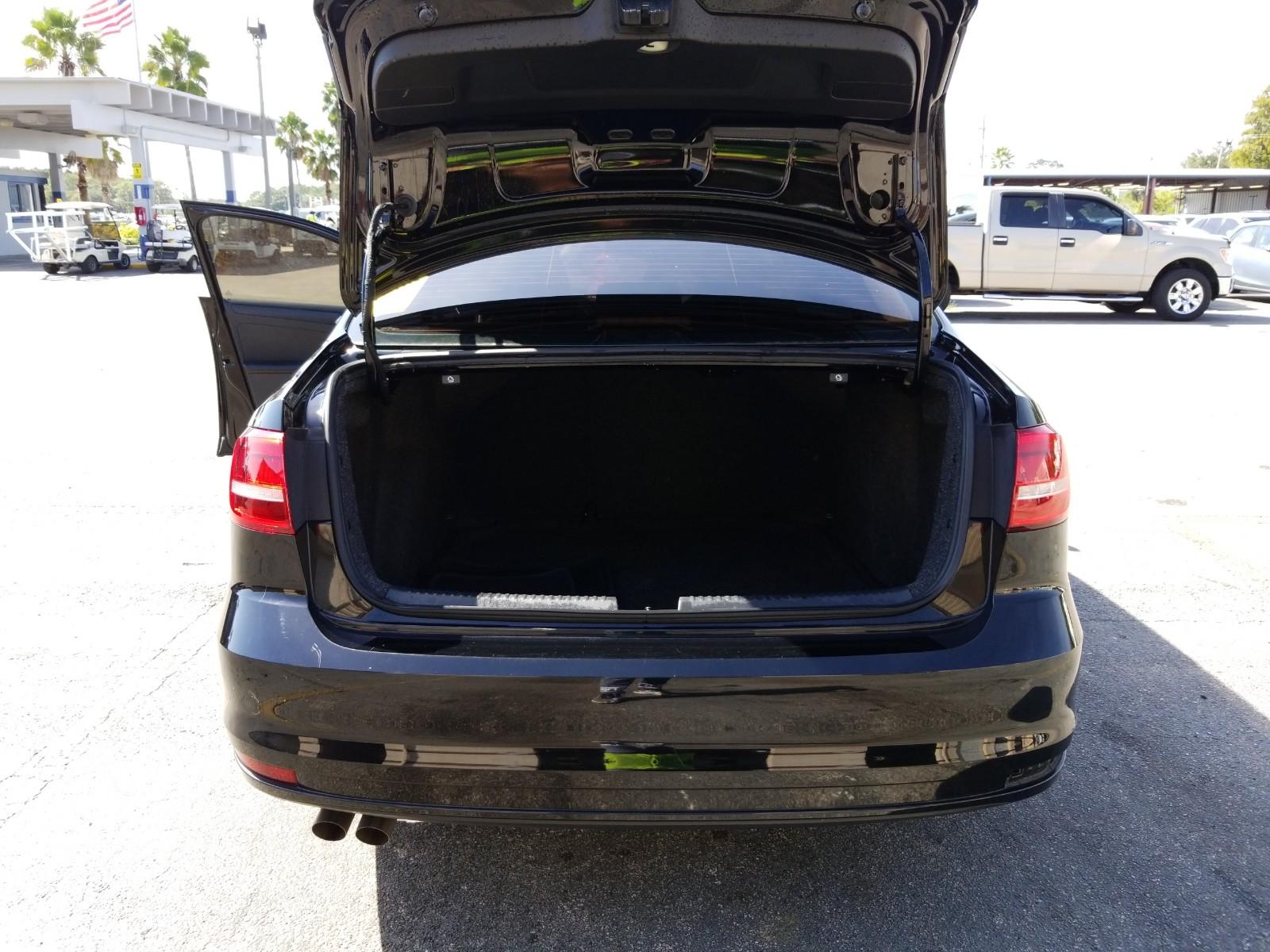 2015 Volkswagen JETTA 2.0L S