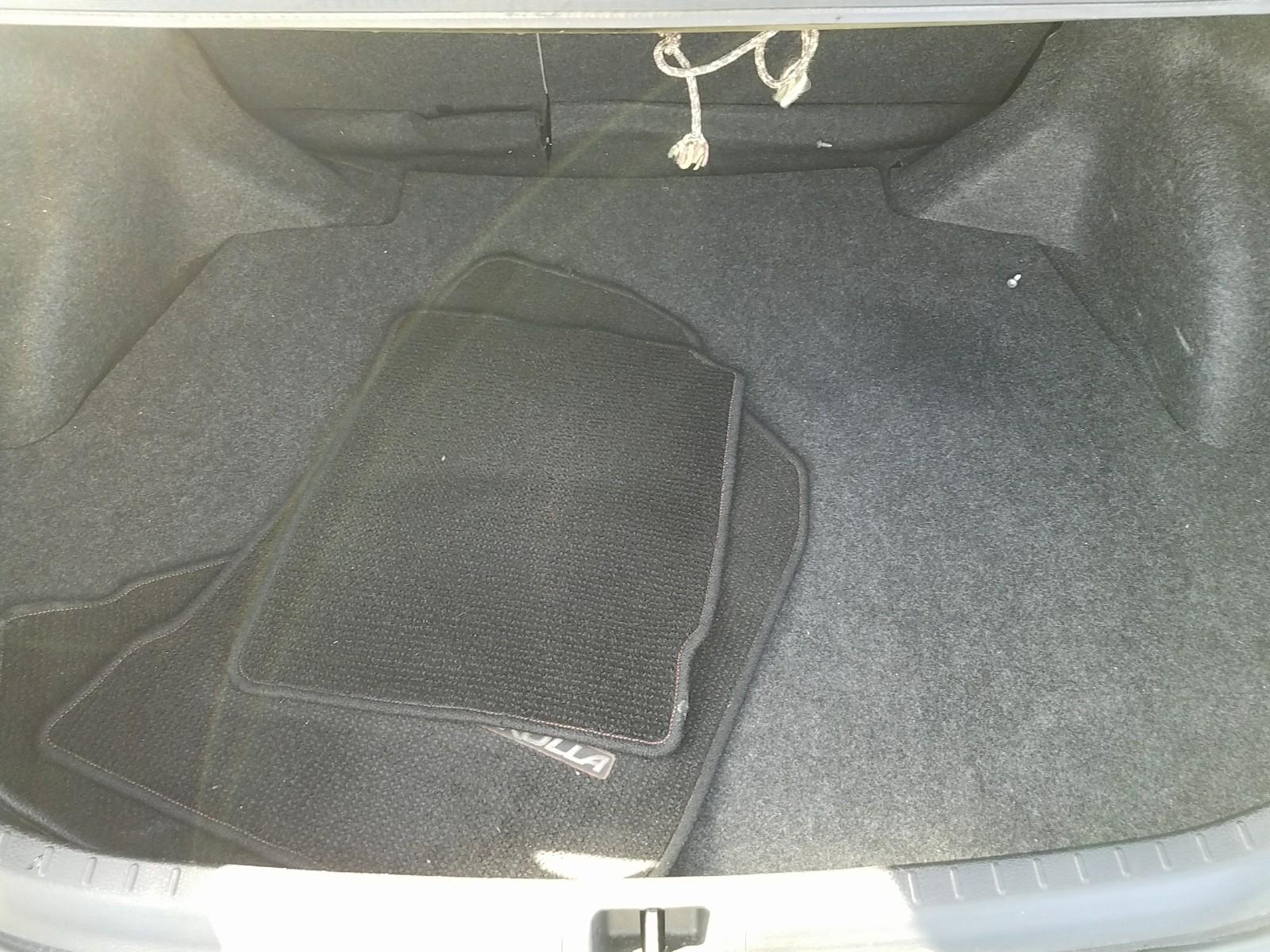 2017 Toyota COROLLA LE