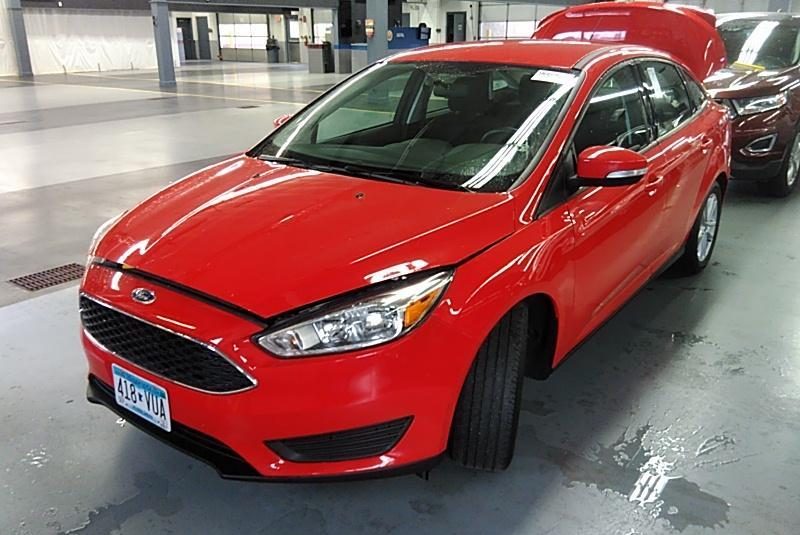 2016 Ford FOCUS FWD 4C SE