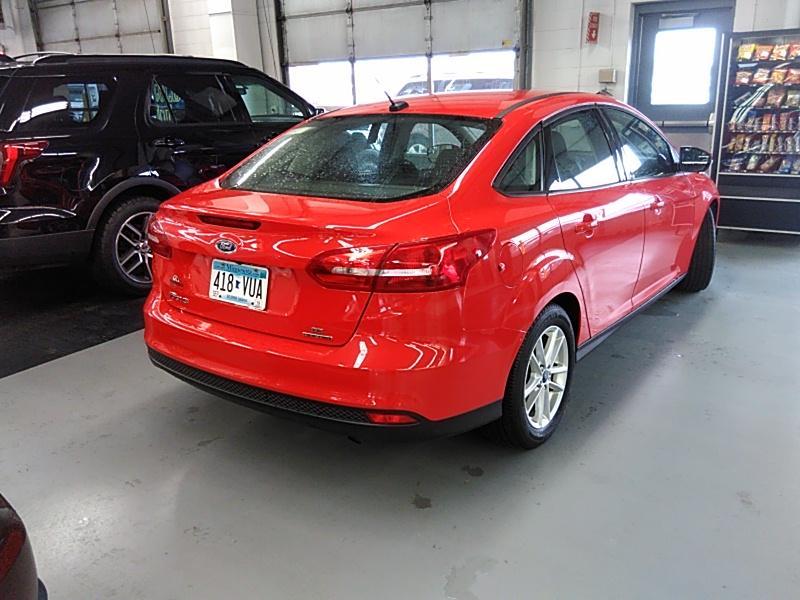 2016 Ford FOCUS FWD 4C SE