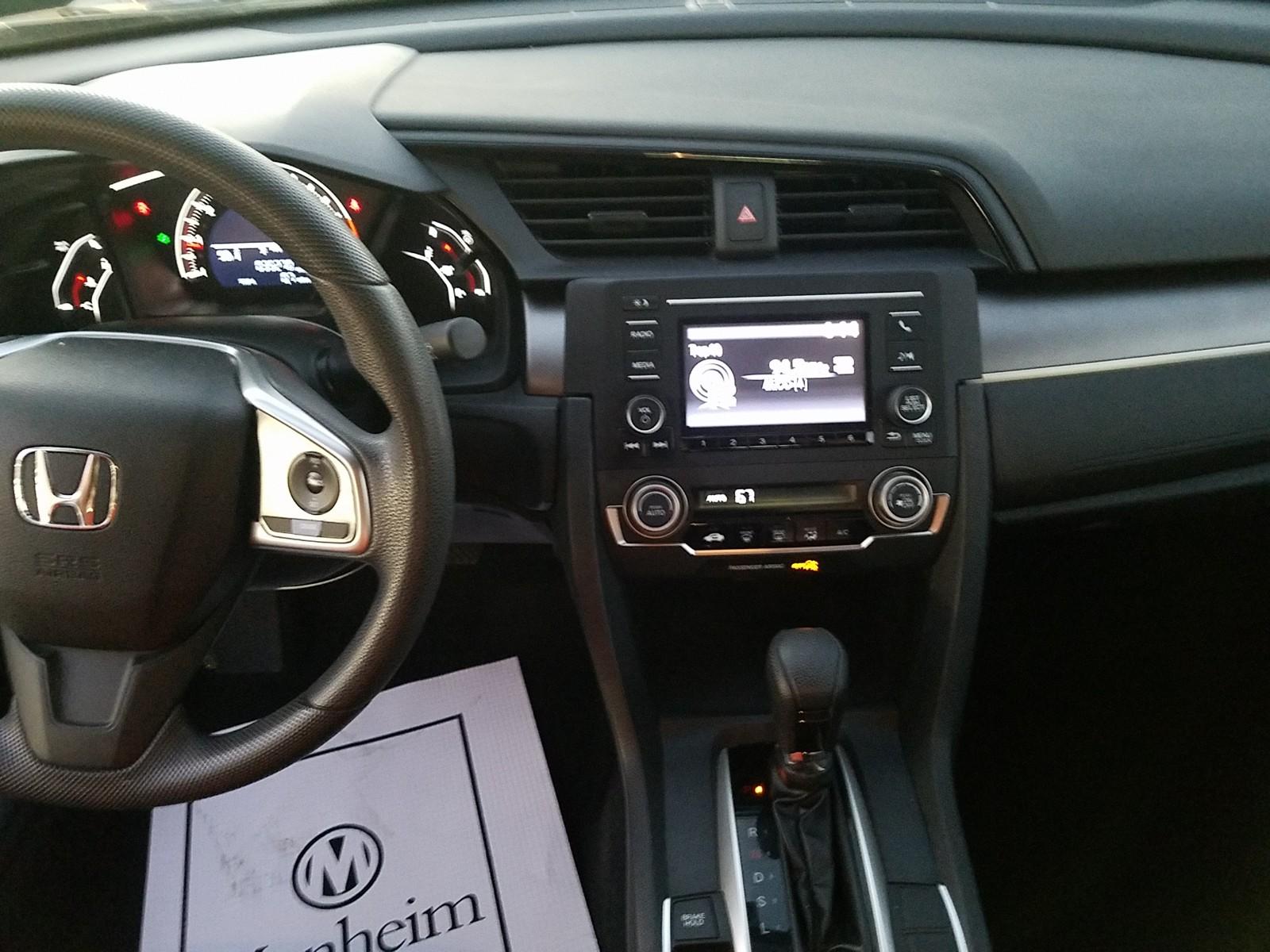 2017 Honda CIVIC LX