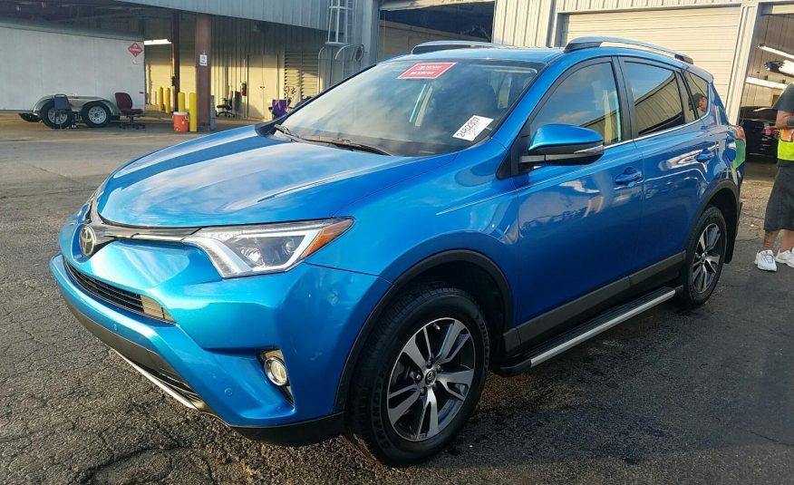 2017 Toyota RAV4 FWD XLE