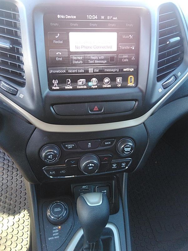 2016 Jeep CHEROKEE 4X4 4C LATITUDE