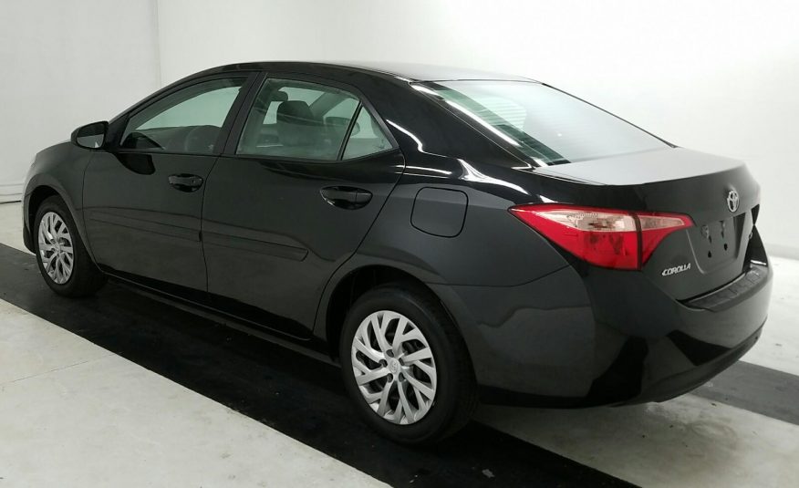 2017 Toyota COROLLA LE