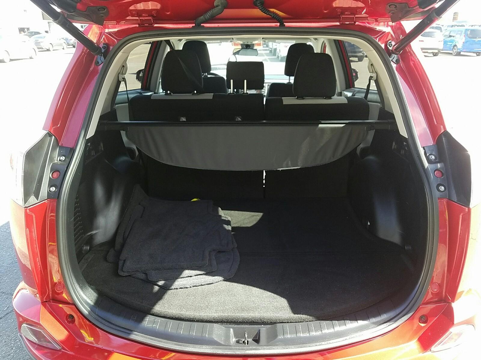 2017 Toyota RAV4 FWD XLE