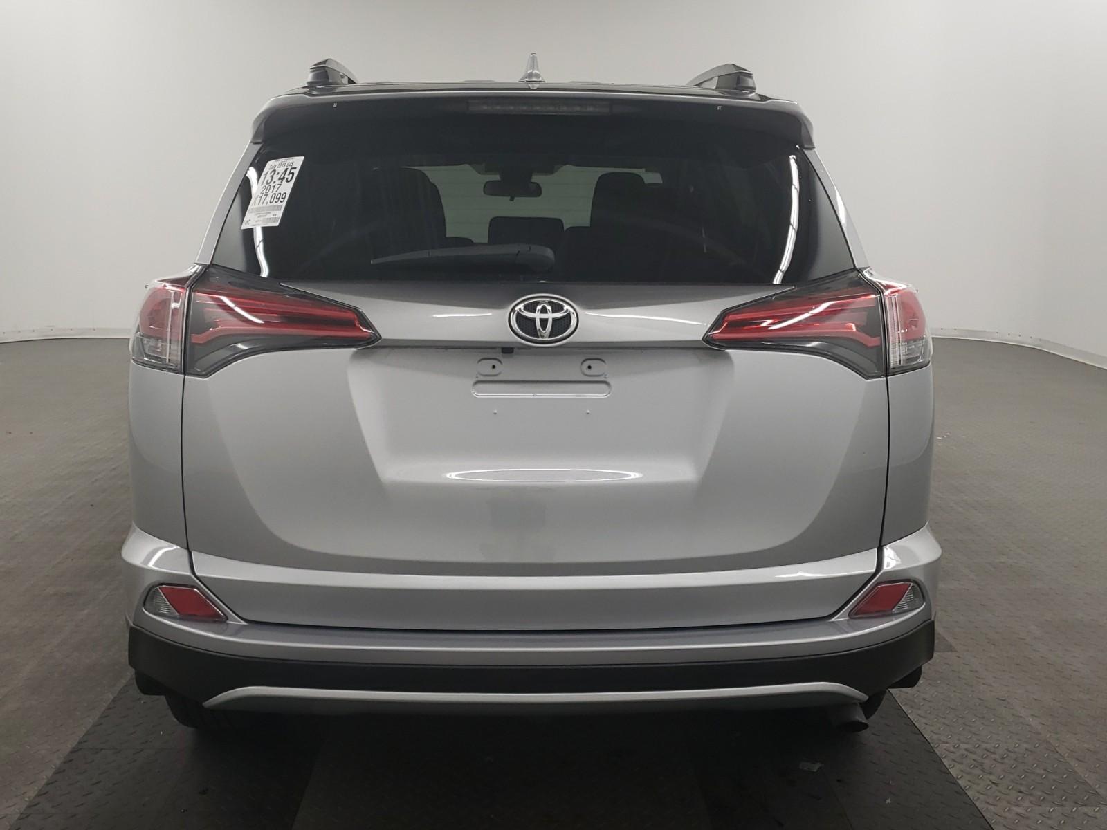 2017 Toyota RAV4 AWD XLE