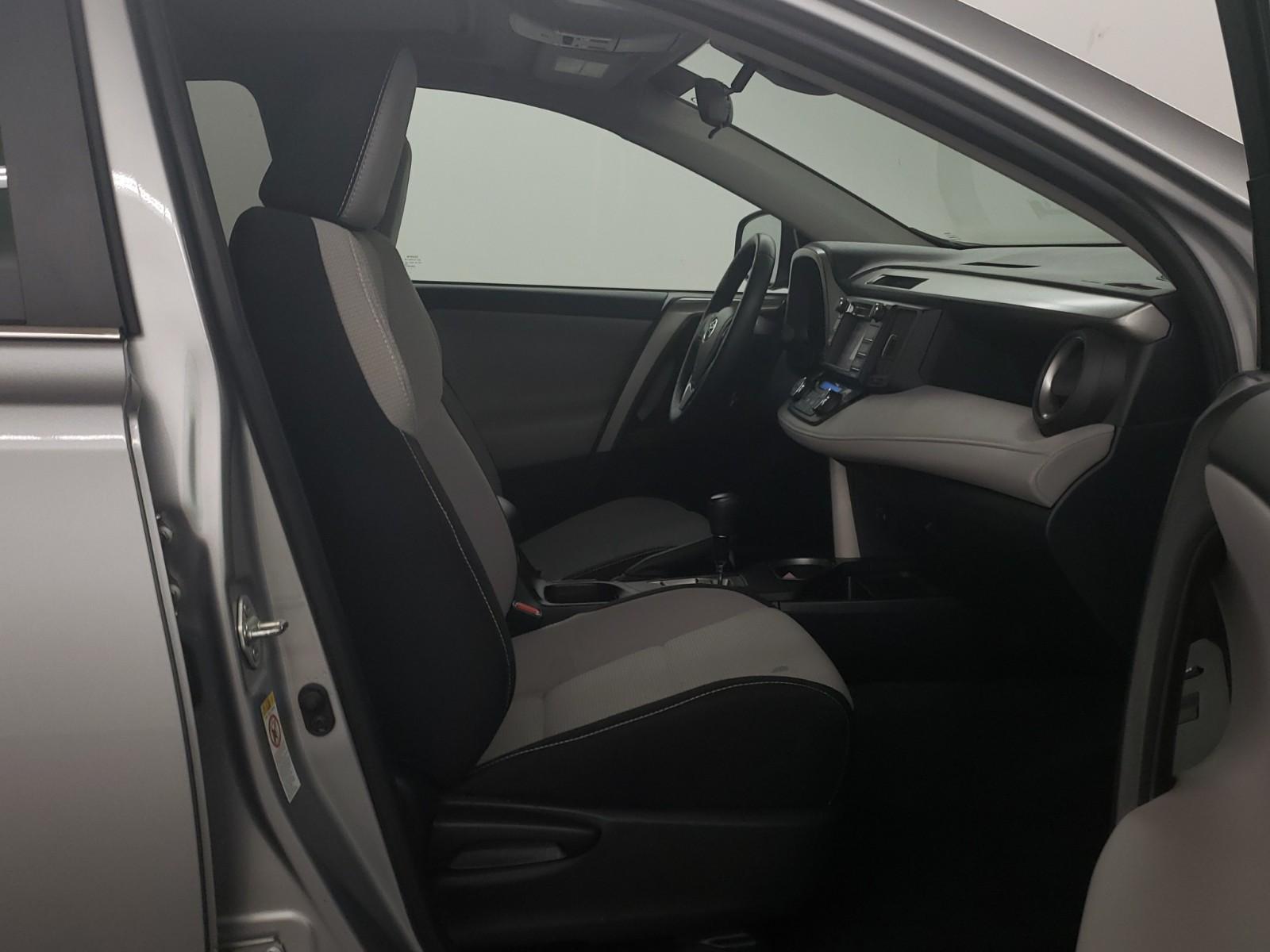2017 Toyota RAV4 AWD XLE