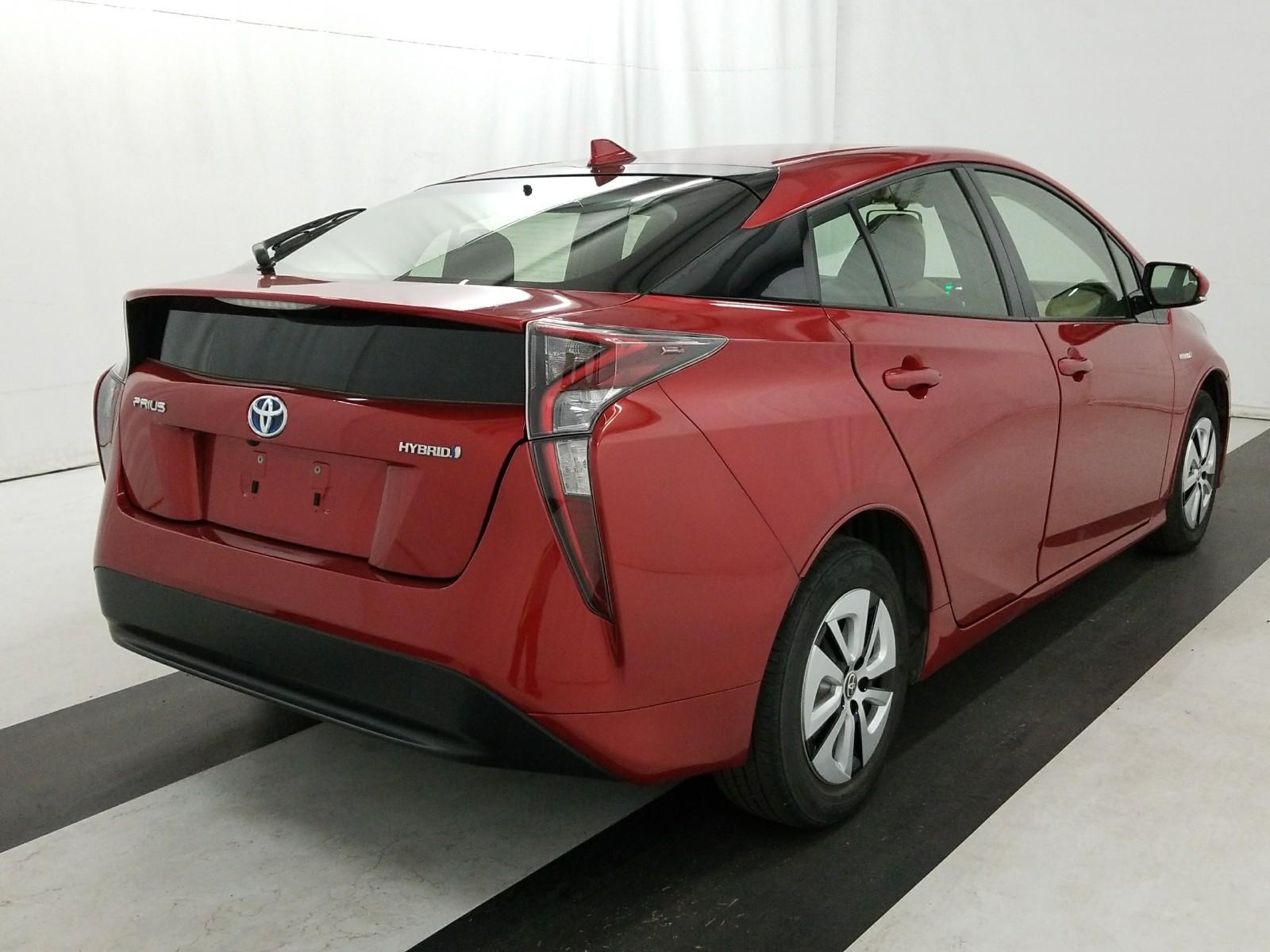 2016 Toyota PRIUS THREE