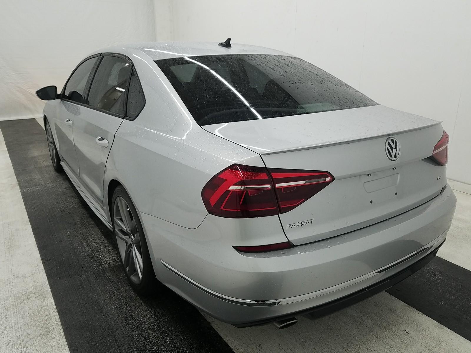 2018 Volkswagen PASSAT 4C R-LINE