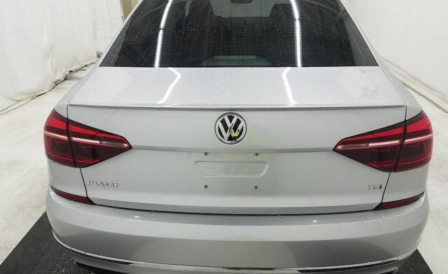 2018 Volkswagen PASSAT 4C R-LINE