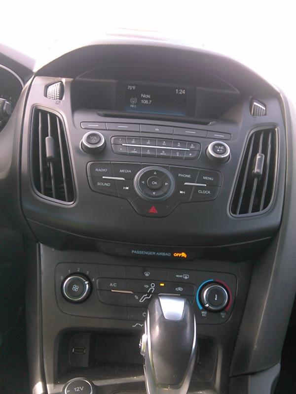 2016 Ford FOCUS FWD 4C SE