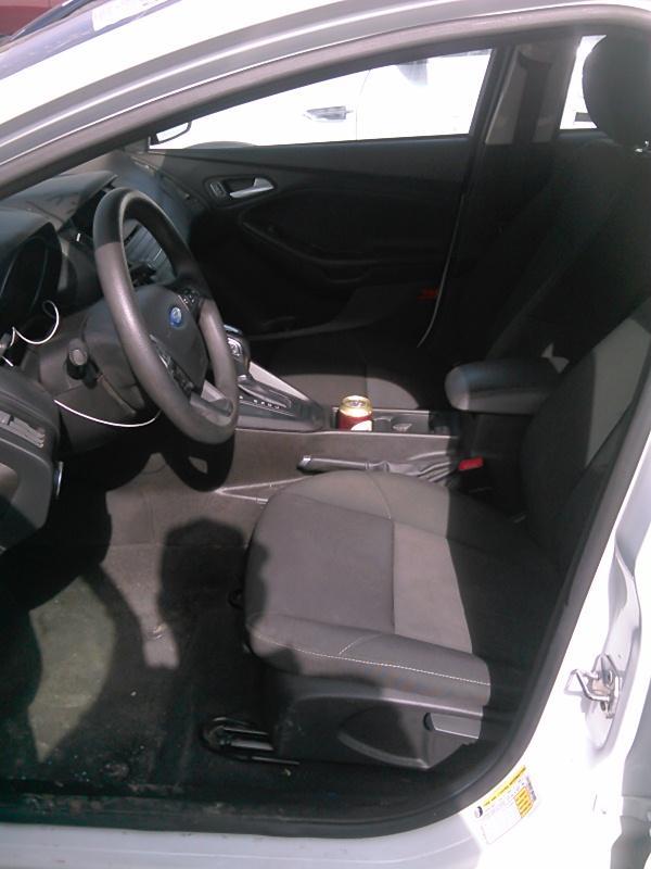 2016 Ford FOCUS FWD 4C SE