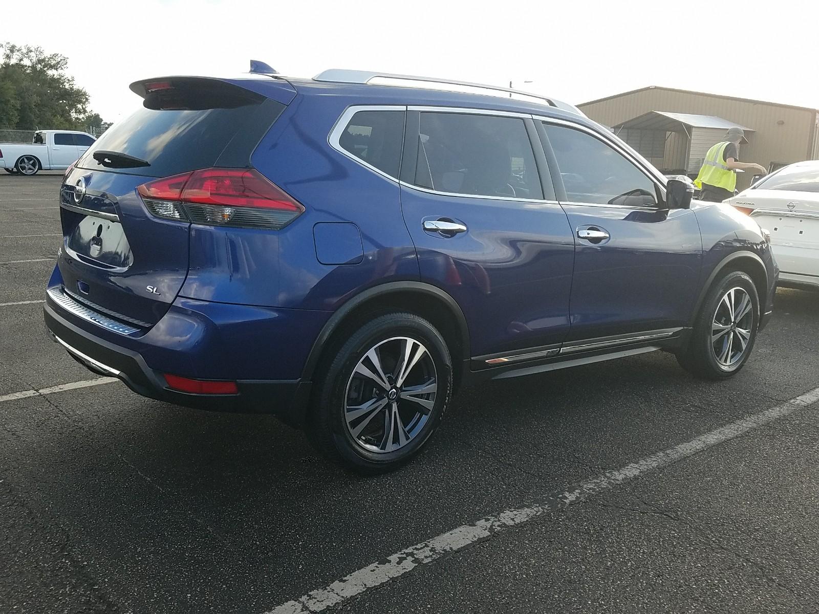2017 Nissan ROGUE SL FWD SL