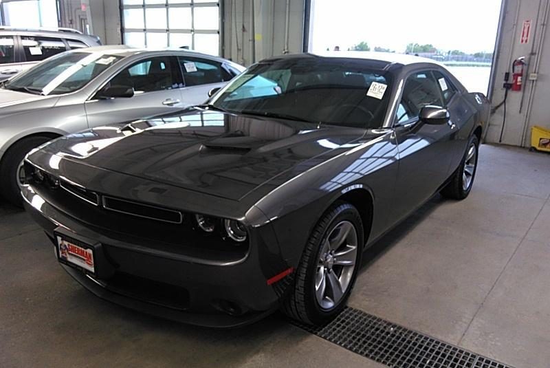 2016 Dodge CHALLENGER V6 SXT