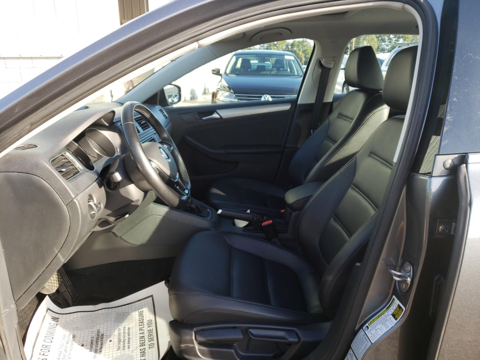 2017 Volkswagen JETTA 1.4T SE