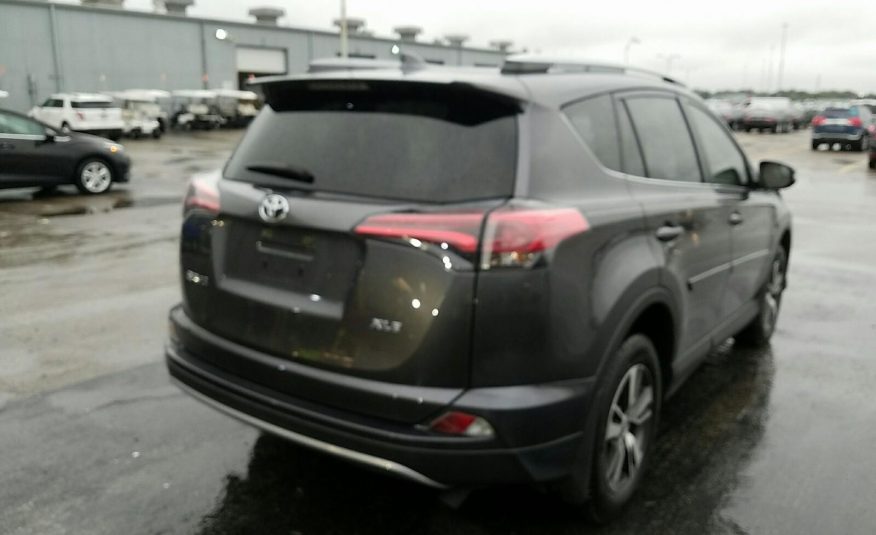 2017 Toyota RAV4 FWD XLE