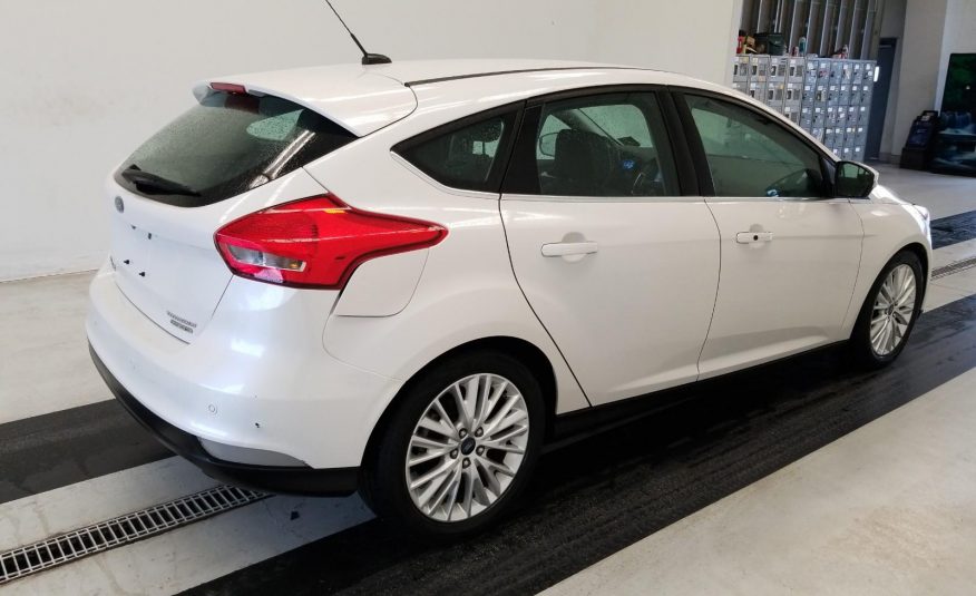 2015 Ford FOCUS 4C TITANIUM