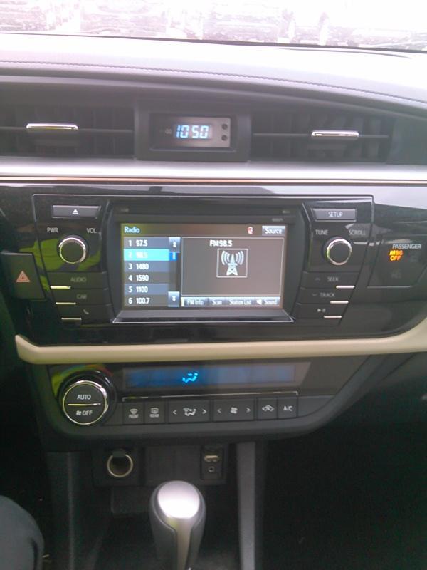 2016 Toyota COROLLA LE