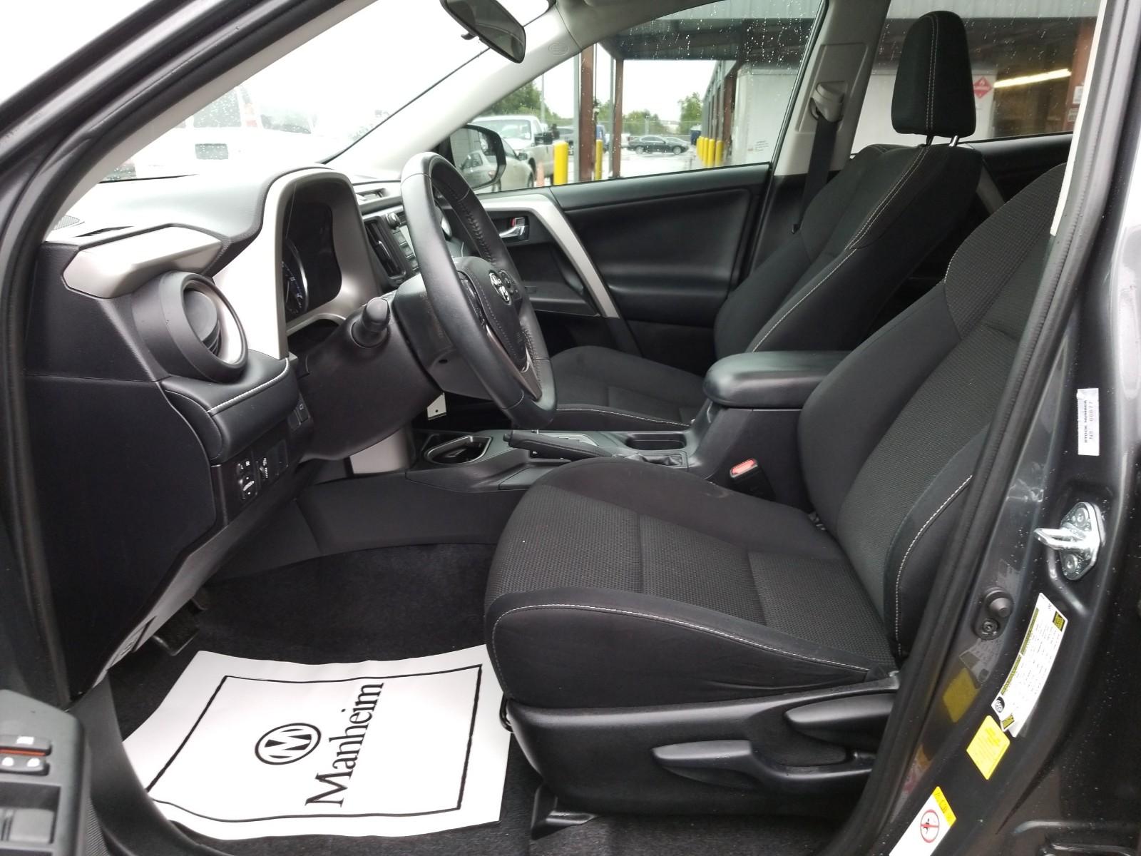 2016 Toyota RAV4 FWD XLE