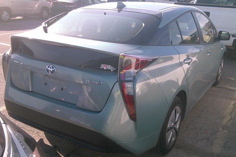 2016 Toyota PRIUS 4 TOURING